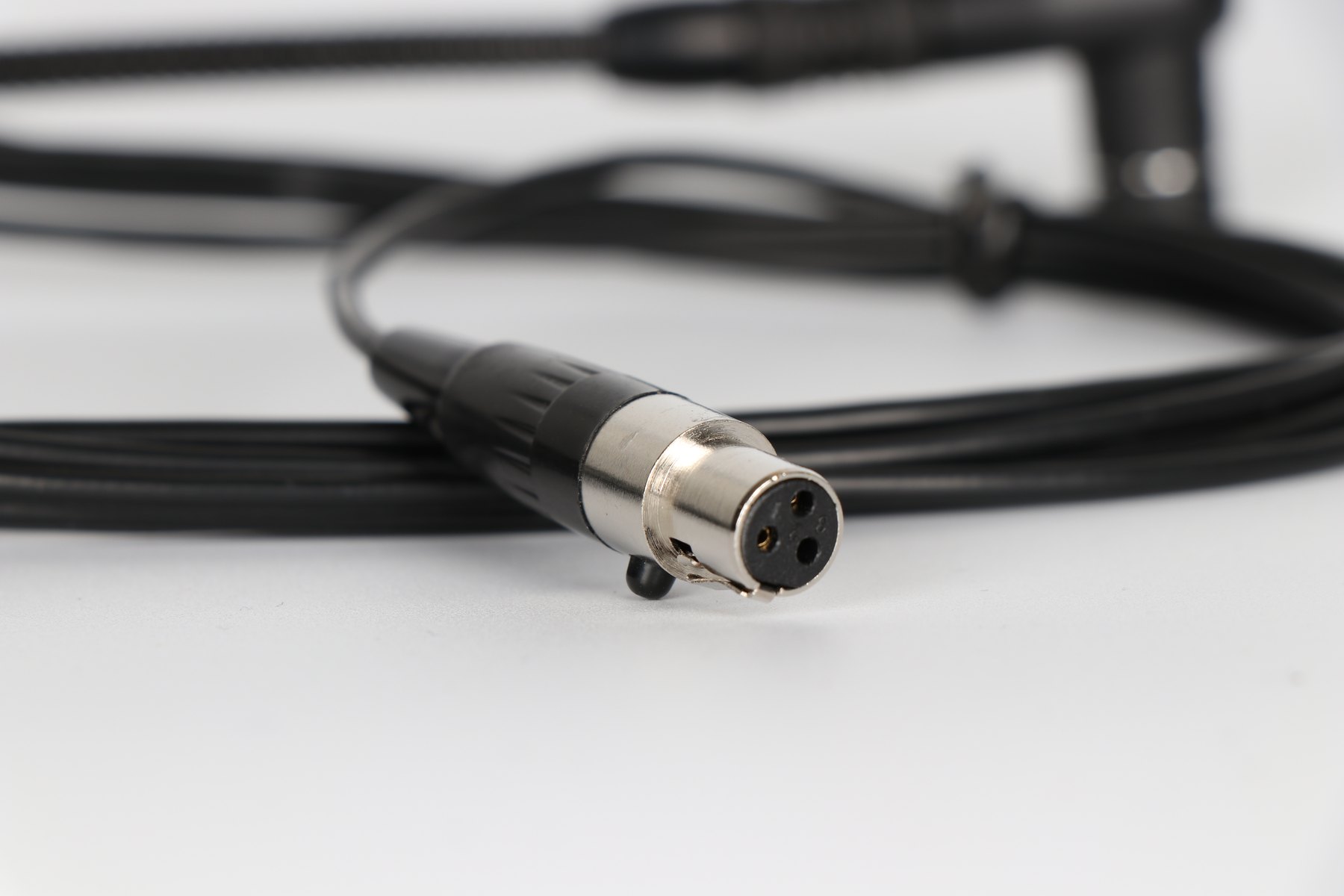 BETA-98AMP miniature condenser microphone view 1